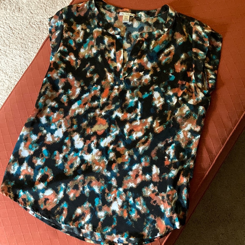 Dalia collection v neck blouse with cap sleeves